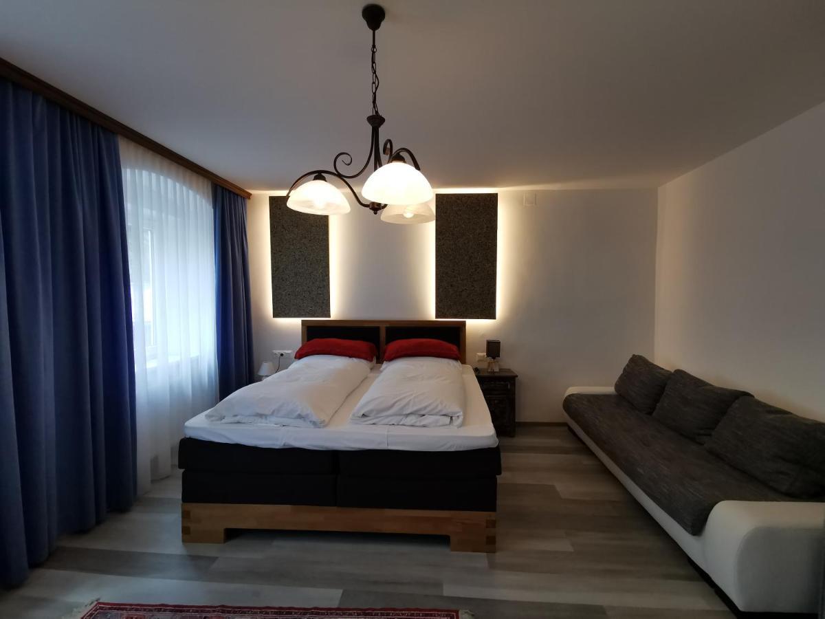 Bed & Breakfast Goldener Stiefel Mariazell Exteriör bild