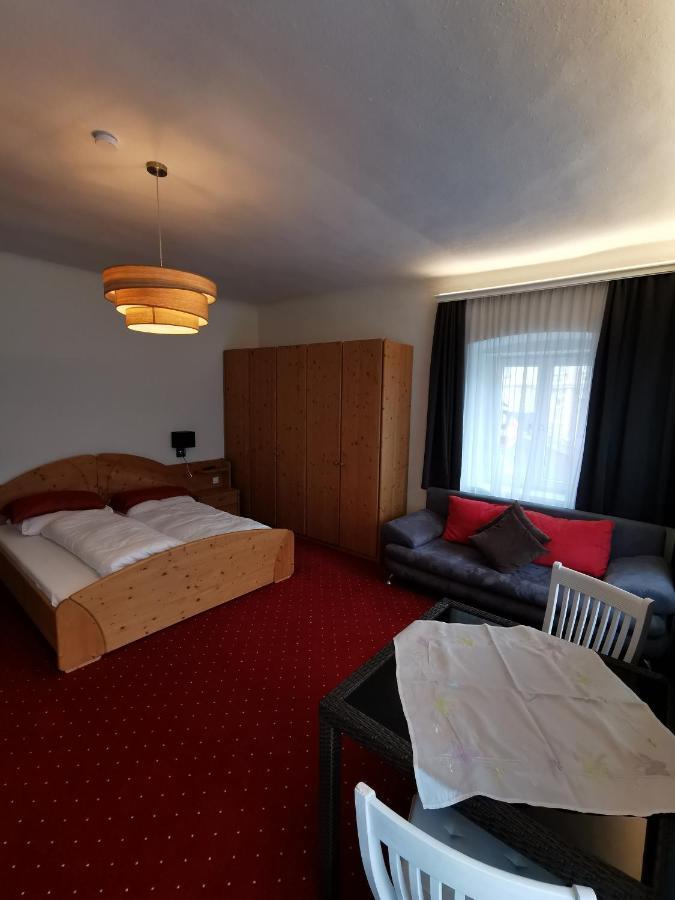 Bed & Breakfast Goldener Stiefel Mariazell Exteriör bild