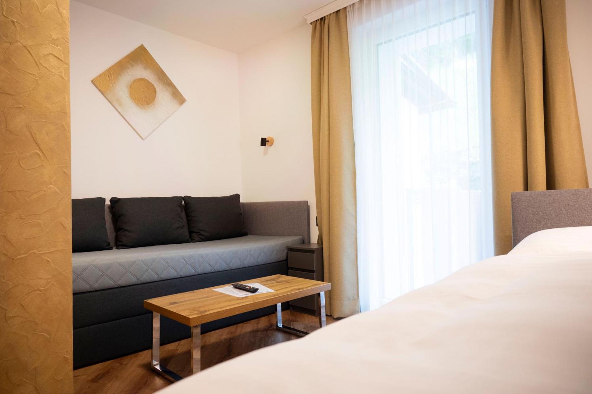 Bed & Breakfast Goldener Stiefel Mariazell Exteriör bild